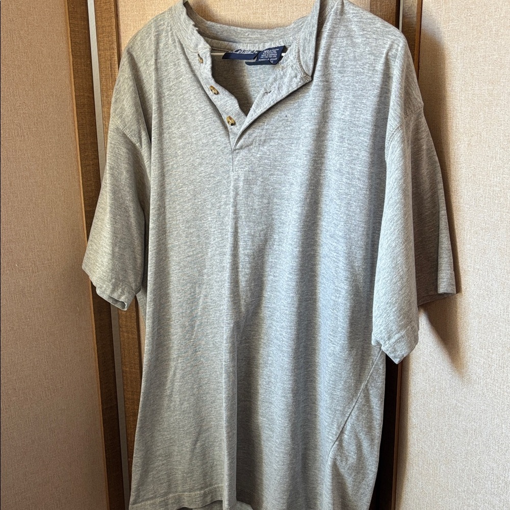 Men’s Puritan Gray Henley Shirt Large